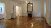 Location Appartement Paris-12eme-arrondissement  75012 3 pieces 91 m2