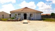 Vente Local commercial Chef-boutonne 79110 8 pieces 150 m2