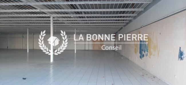 Location Commerce CORMONTREUIL 51350