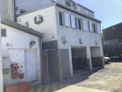 photo For rent Commercial office SAINT-PIERRE 974