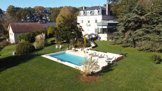 For sale Prestigious house ISLE-JOURDAIN  86