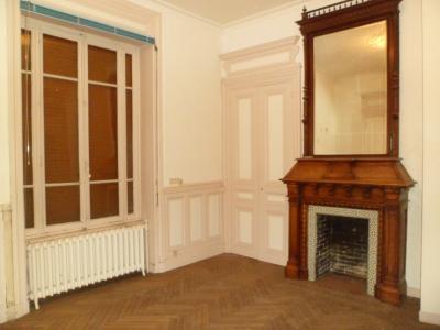 Vente Maison 10 pices COURS-LA-VILLE 69470