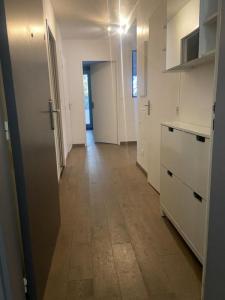 photo For rent Apartment MARSEILLE-9EME-ARRONDISSEMENT 13