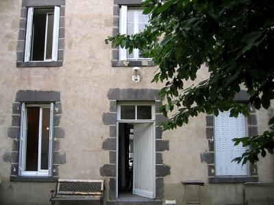 photo For rent Apartment AUBIERE 63