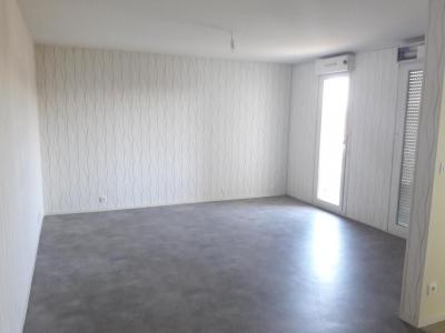 For rent Apartment ROUVRAY  21