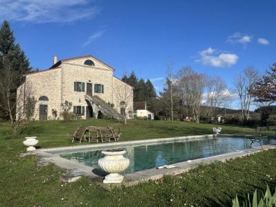 For sale Prestigious house AUTUN  71