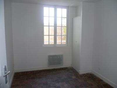 For rent Apartment CLAMECY 
