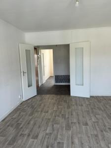 For rent Apartment BAR-SUR-AUBE 