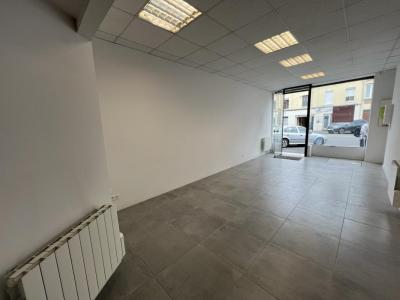 photo For rent Commercial office SAINT-QUENTIN 02