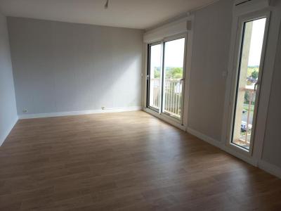 photo For rent Apartment CHATRE 36