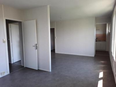 Location Appartement CHATRE 