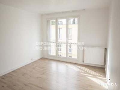 Location Appartement 4 pices TRAPPES 78190
