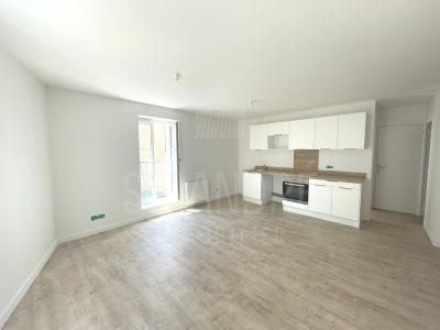 photo For rent Apartment ARZAY 38