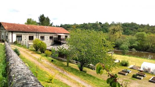 Vente Maison 7 pices LESSAC 16500