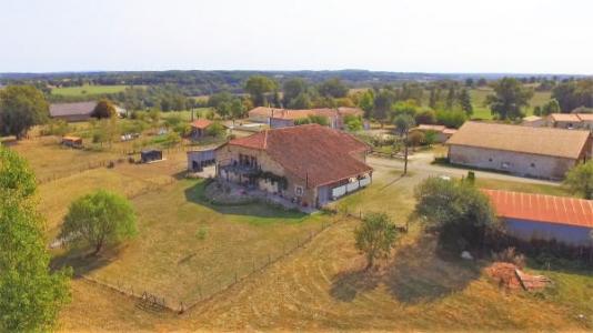 Vente Maison CONFOLENS Charente 16