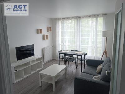 photo For rent Apartment BEAUVAIS 60