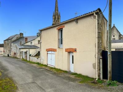 For sale House ROCHESERVIERE  85