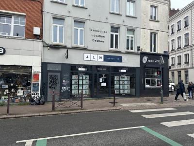 photo For rent Commerce LILLE 59