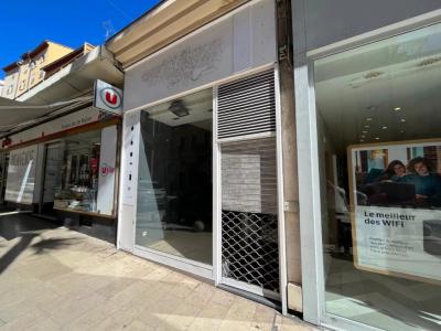 photo For rent Commercial office GRASSE 06