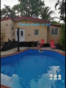 photo For rent House LAMENTIN 972