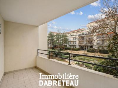 Location Appartement 4 pices BRON 69500