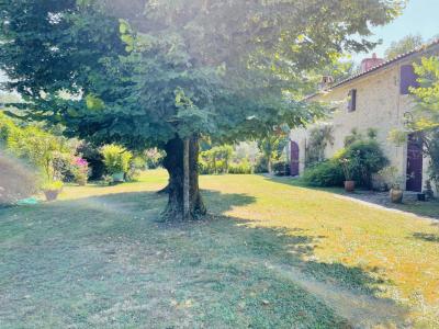 For sale House SAINT-MORILLON 