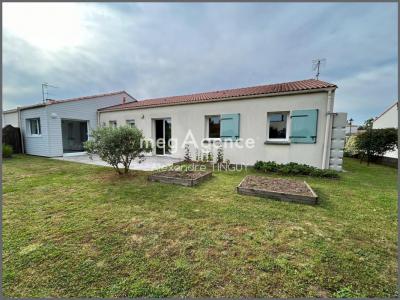 For sale House MONTAIGU  85