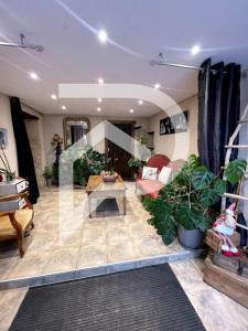 For sale House SAINT-HILAIRE-SOUS-CHARLIEU 