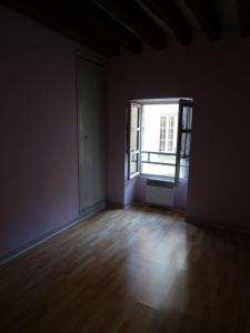 Location Appartement VEZELAY 