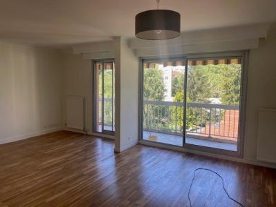 photo For rent Apartment LYON-5EME-ARRONDISSEMENT 69