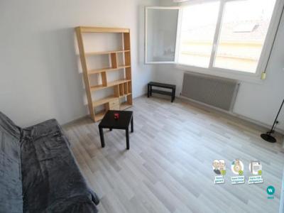 For rent Apartment ROANNE  42