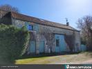 House  DANS UN HAMEAU.