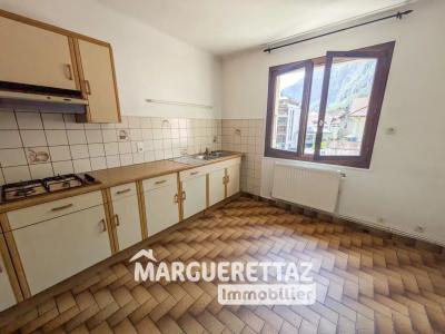 For sale Apartment CLUSES  74