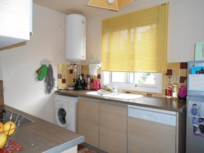 photo For rent Apartment ETANG-SALE 974