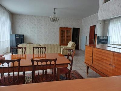 For rent Apartment CHAUNY  02