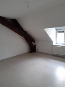 Location Appartement FAVERNEY  70