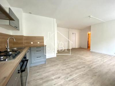 Location Appartement LAVAL  53