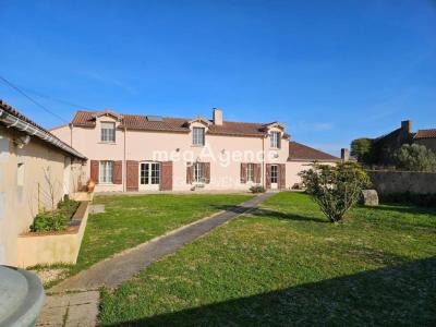 For sale House ARGENTON-L'EGLISE  79