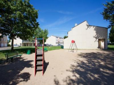 For rent Apartment VIERZON  18