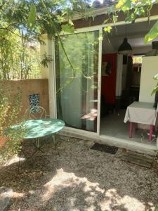 Location Appartement MARSEILLE-9EME-ARRONDISSEMENT 13009