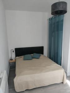 Location Appartement MARSEILLE-9EME-ARRONDISSEMENT  13