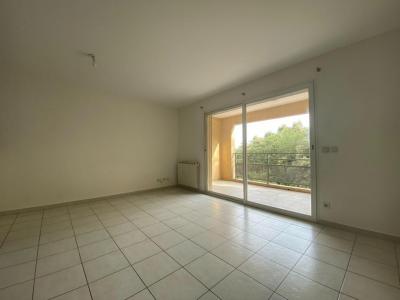 photo For rent Apartment ROQUEMAURE 30