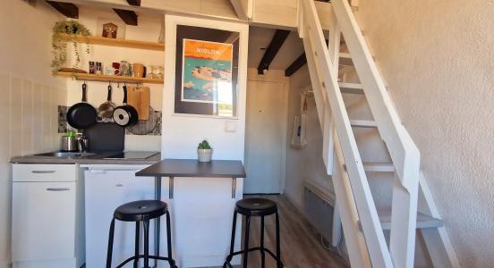 photo For rent Apartment SAUSSET-LES-PINS 13