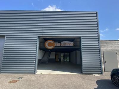 photo For rent Commerce MERIGNAC 33