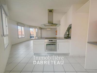 Location Appartement 4 pices VILLEURBANNE 69100