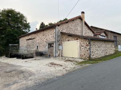 For sale House SAINT-MAURICE-DES-LIONS  16