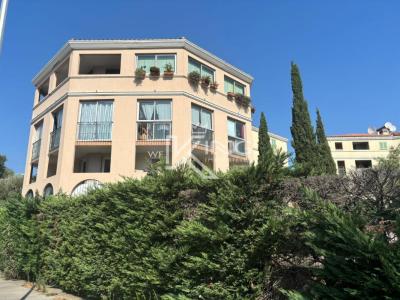 Vente Appartement 3 pices FREJUS 83600