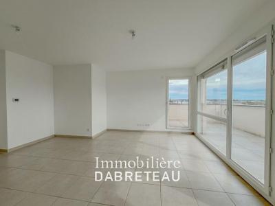 Vente Appartement VAULX-EN-VELIN 