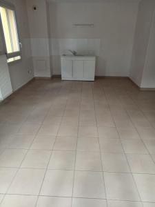 For rent Apartment THOISSEY  01