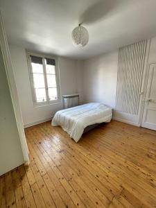 photo For rent Apartment LYON-1ER-ARRONDISSEMENT 69